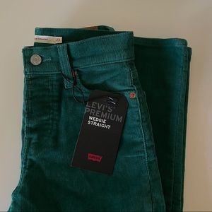 Levi’s wedgie fit jeans